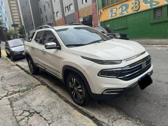 FIAT TORO 2.0 16V TURBO DIESEL FREEDOM 4WD AT9 FIAT TORO 2.0 16V TURBO DIESEL FREEDOM 4WD AT9
